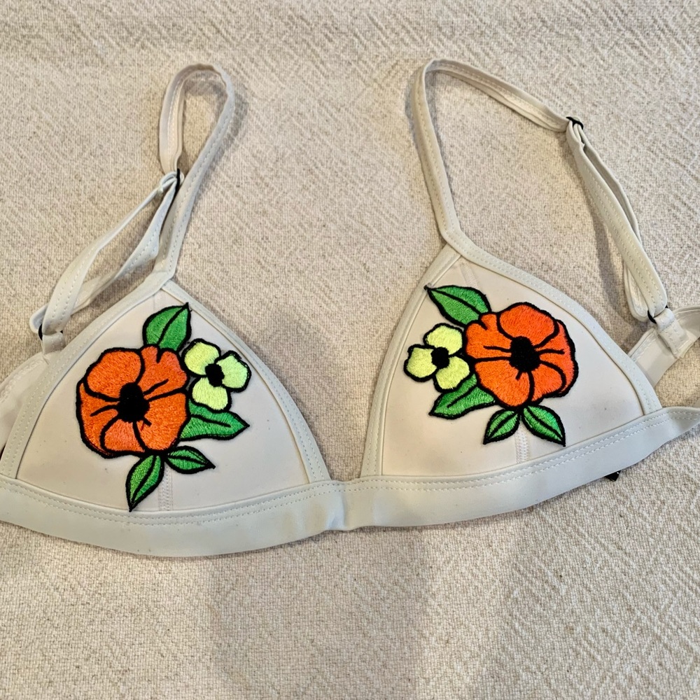 Triangl Dree bikini top